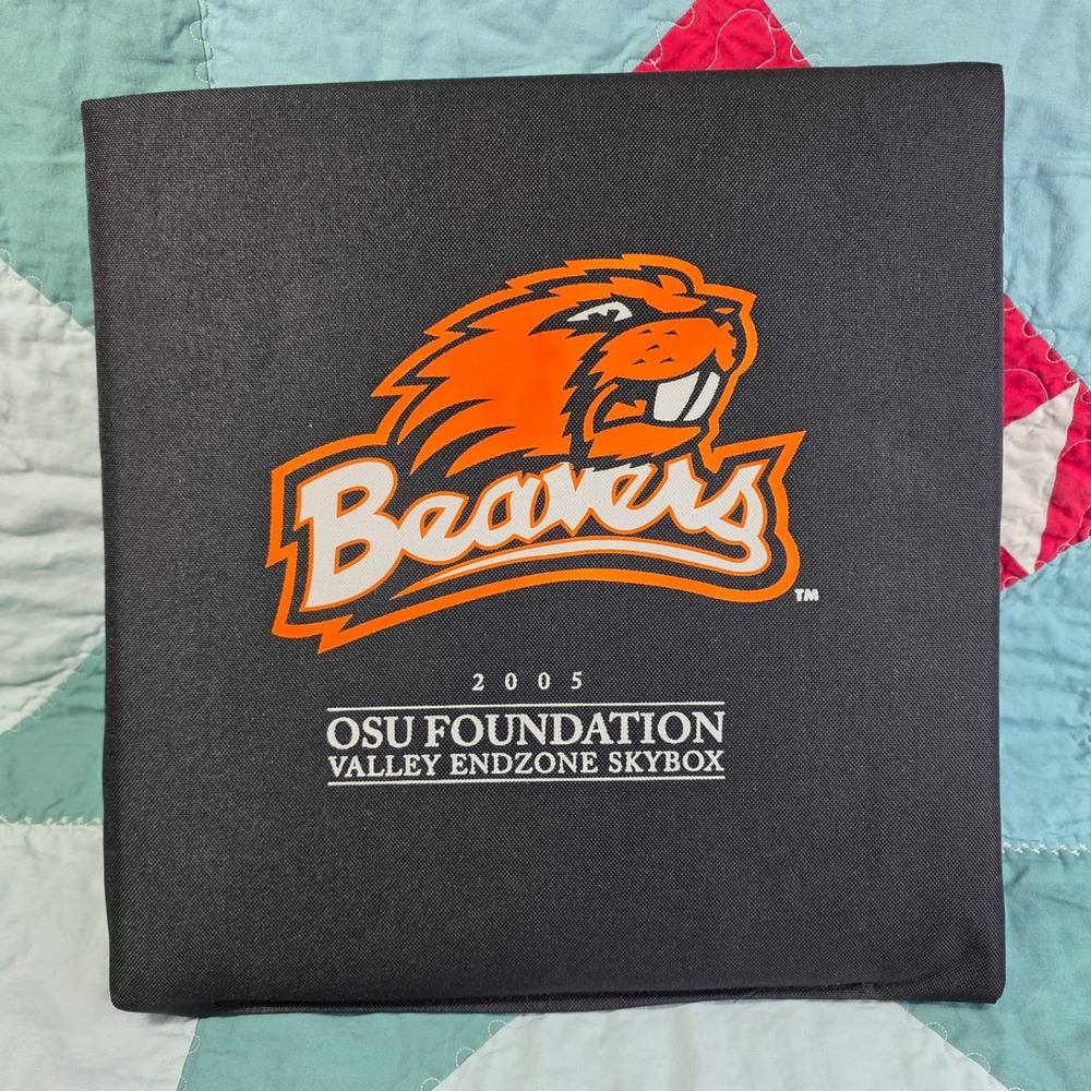 Oregon State Beavers 2005 OSU Foundation Valley Endzone Skybox Stadium Cushion